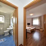 Traditional Apartment In Zadar With Garden
